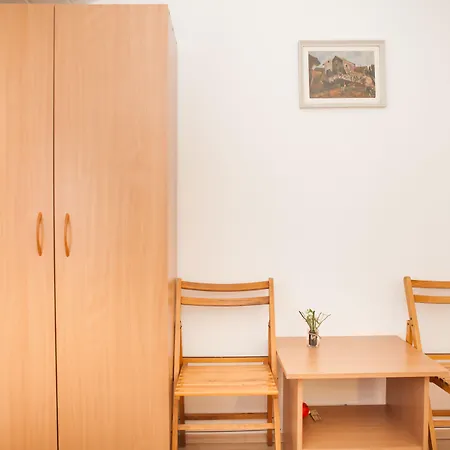 Hana's Place Apartment *