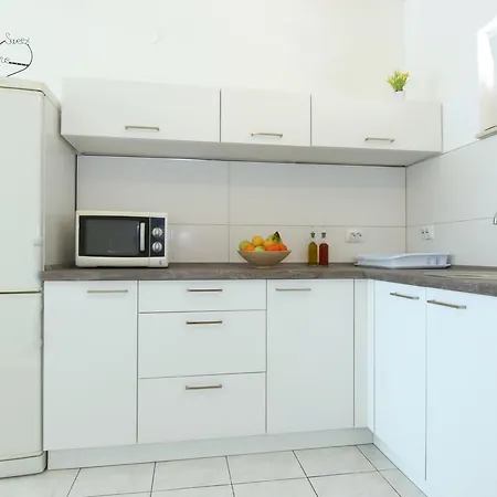 Hana's Place * Zaboric